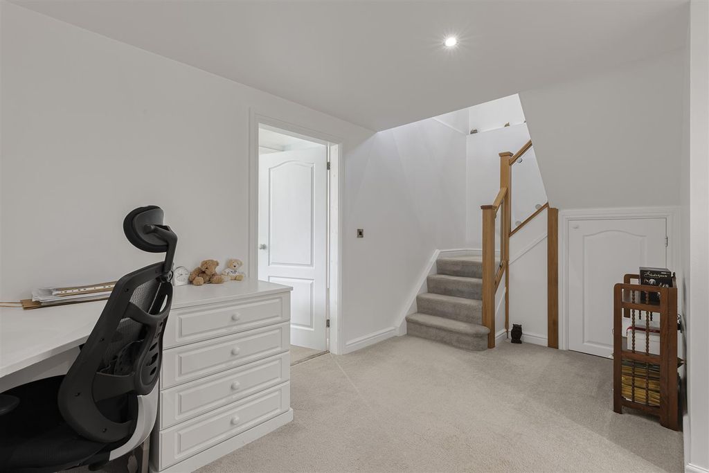 Additional image 18 of 4 bed detached house for saleBen Rhydding Road, Ilkley LS29