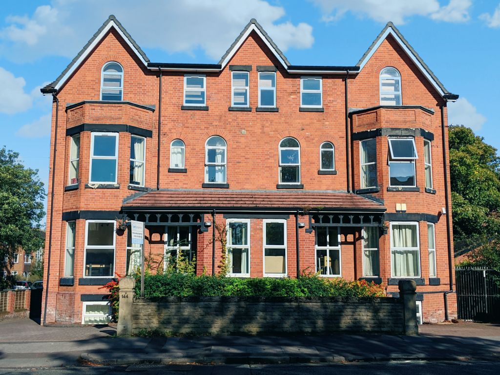 Property photo 1 of 9