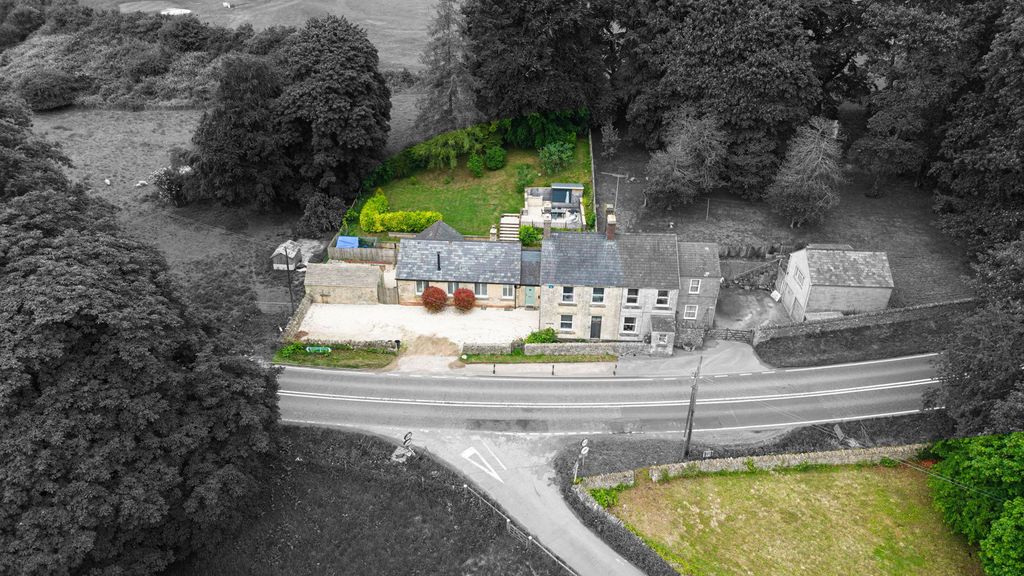 Property photo 1 of 43