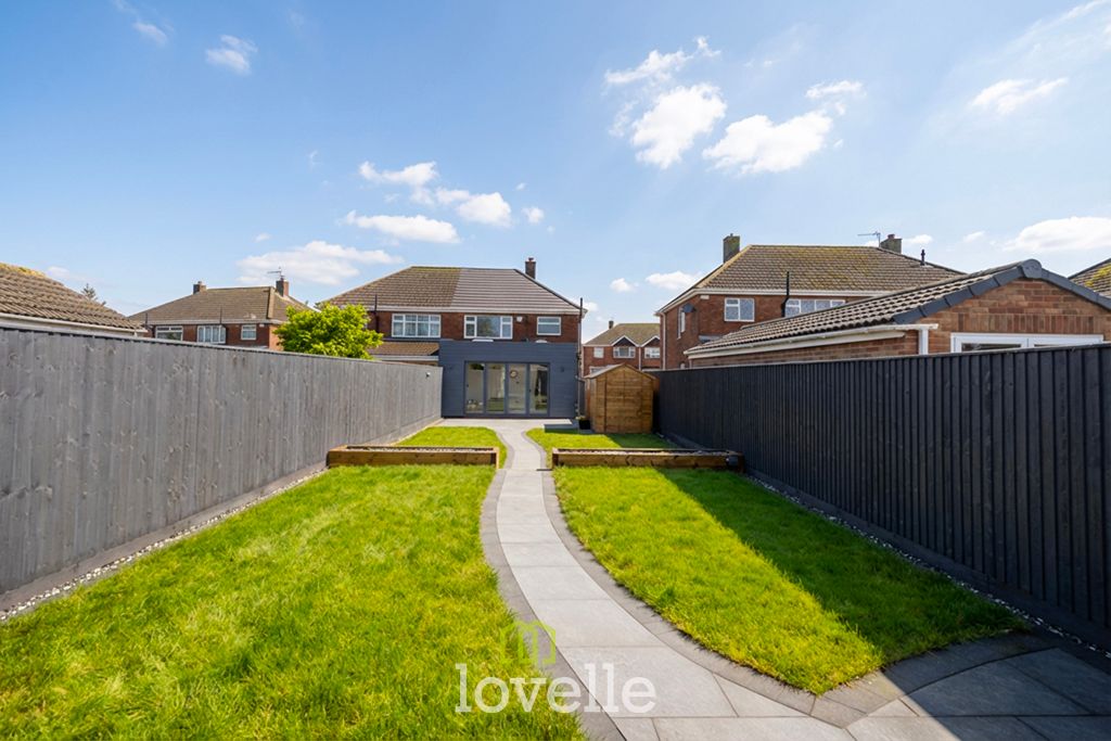 Property photo 2 of 29