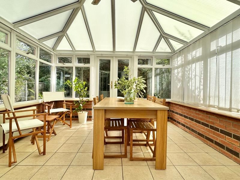 Property photo 3 of 19 Conservatory