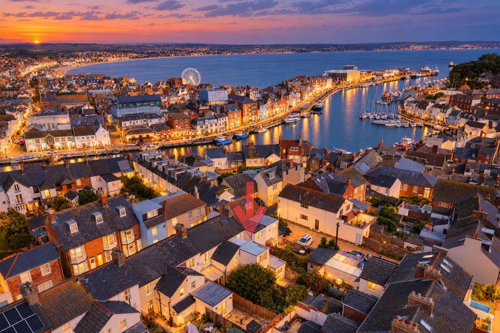 Property photo 2 of 25 Weymouth Harbour And Bay