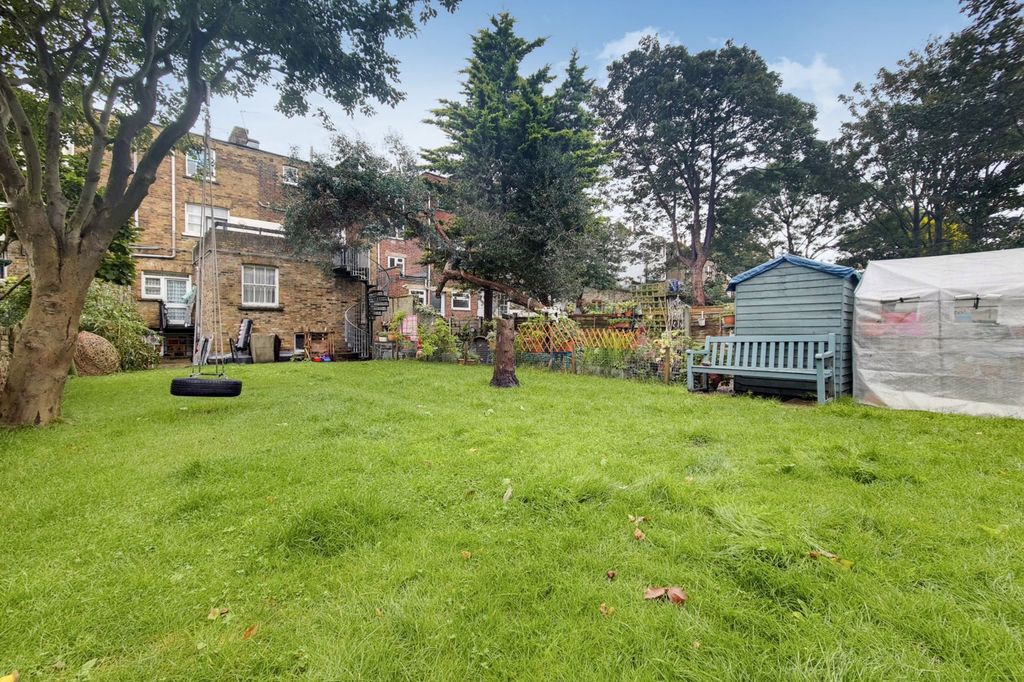 Property photo 2 of 15