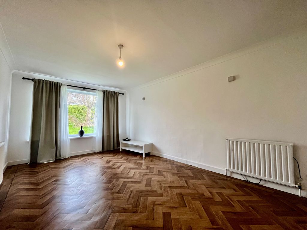 Property photo 2 of 15 Image