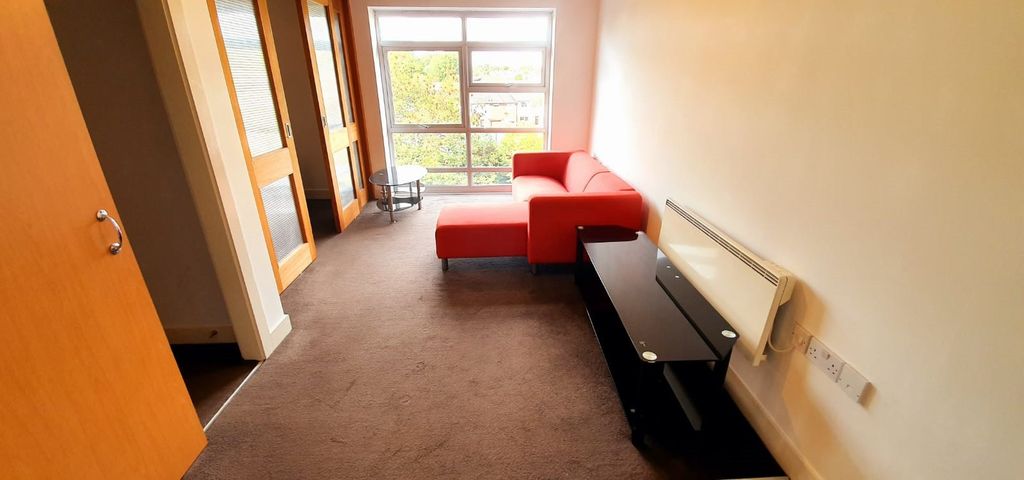 Property photo 2 of 7