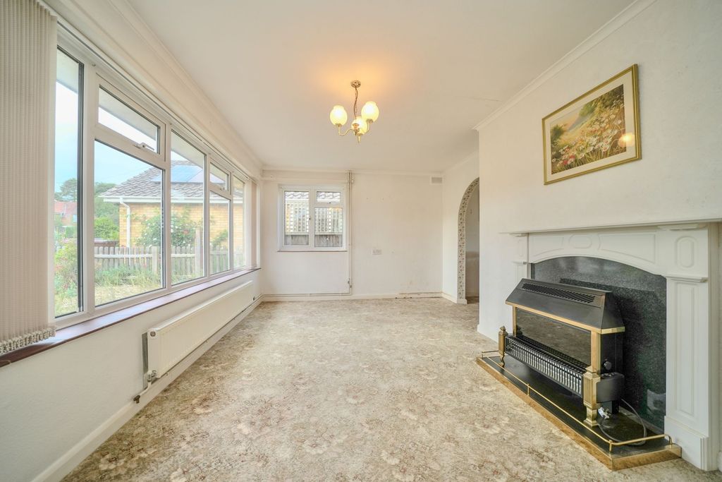 Property photo 3 of 25