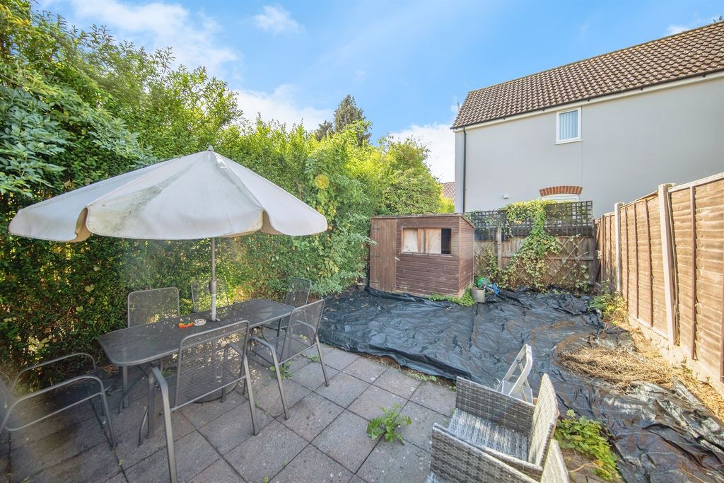 Property photo 3 of 16