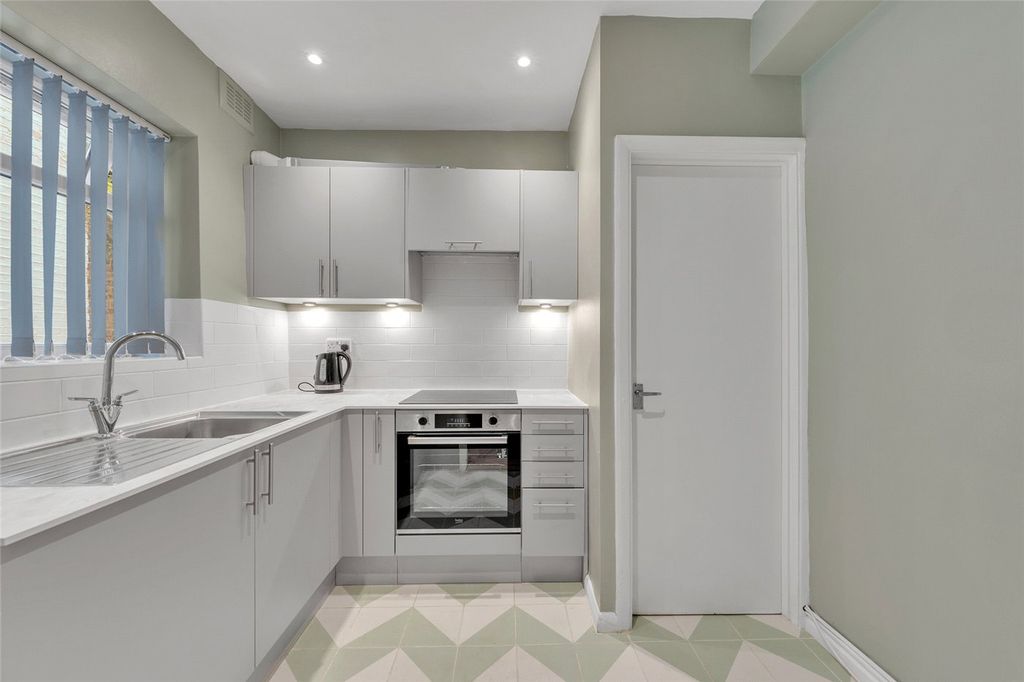 Property photo 3 of 14 Picture No. 02