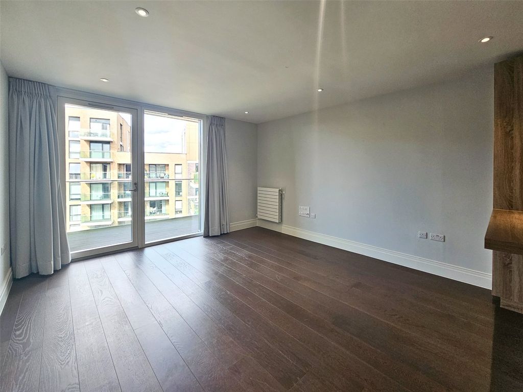 Property photo 1 of 9