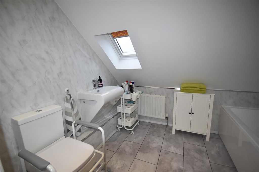 Additional image 18 of 4 bed detached house for saleMill House Lane, Goole DN14