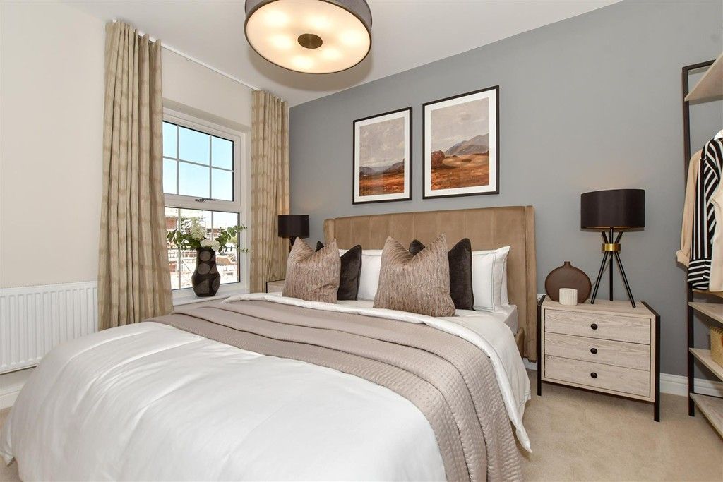 Property photo 3 of 10 Bedroom