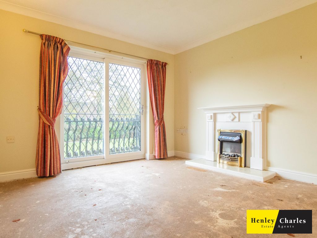 Property photo 2 of 11