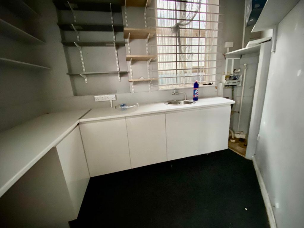 Property photo 3 of 3