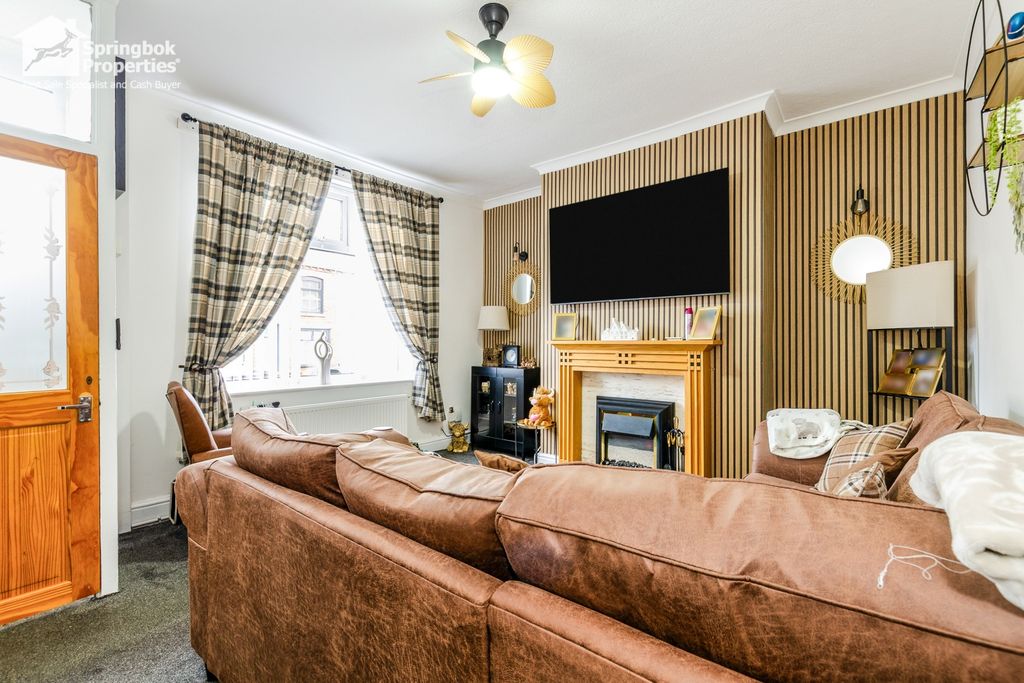 Property photo 2 of 9 Image 1