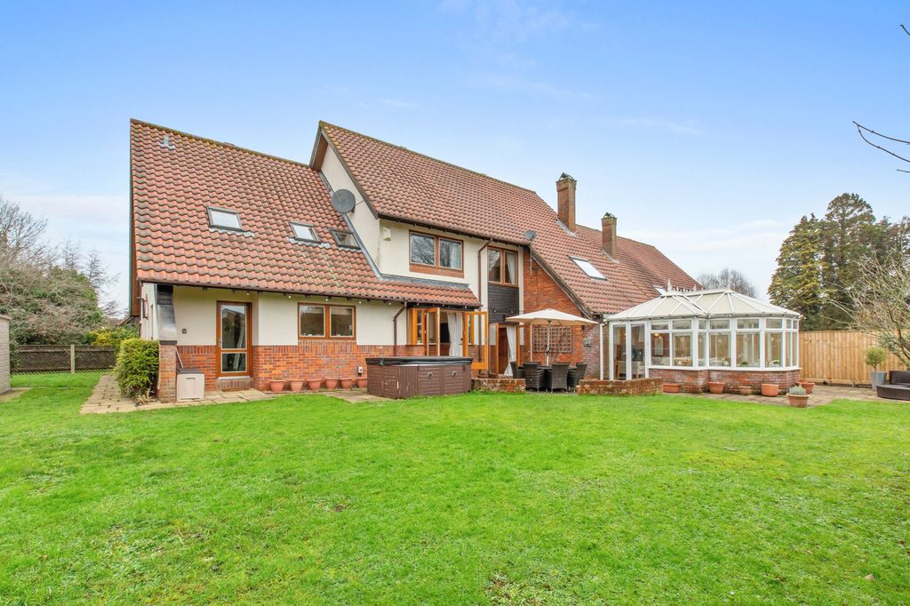 Property photo 1 of 15