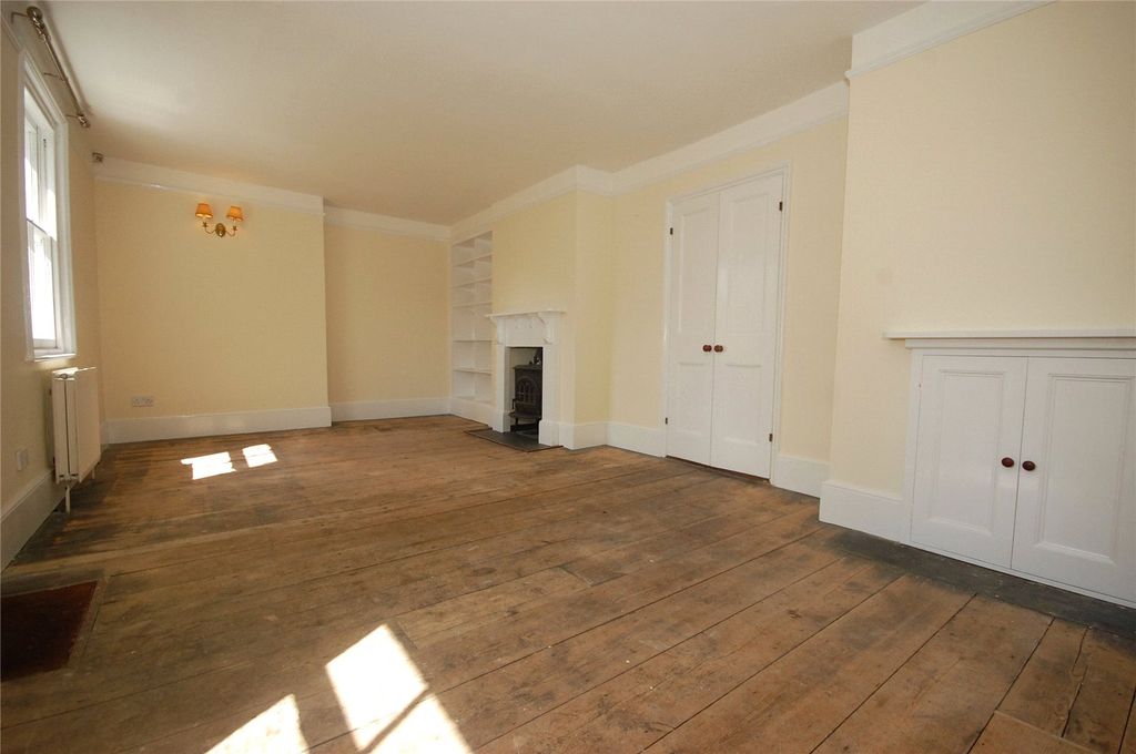 Property photo 2 of 15 Picture No. 04