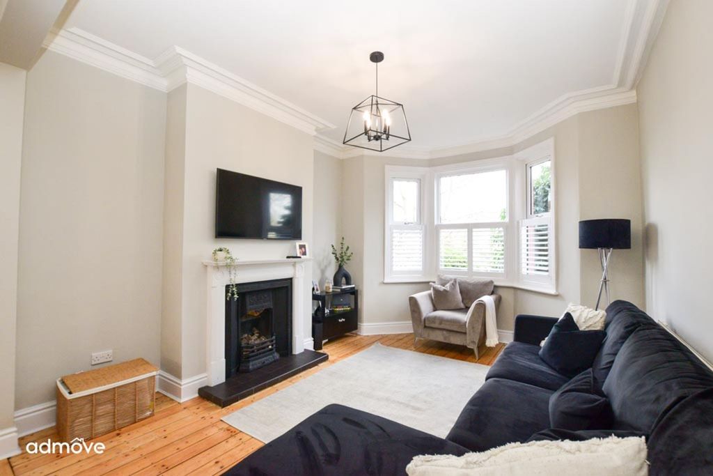 Property photo 2 of 28