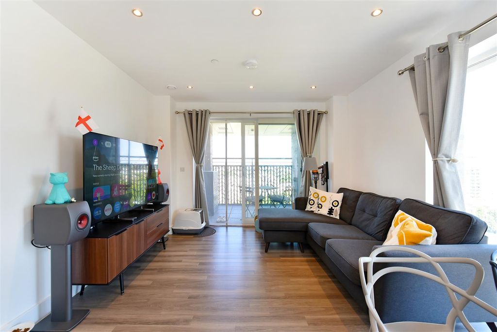 Property photo 1 of 6