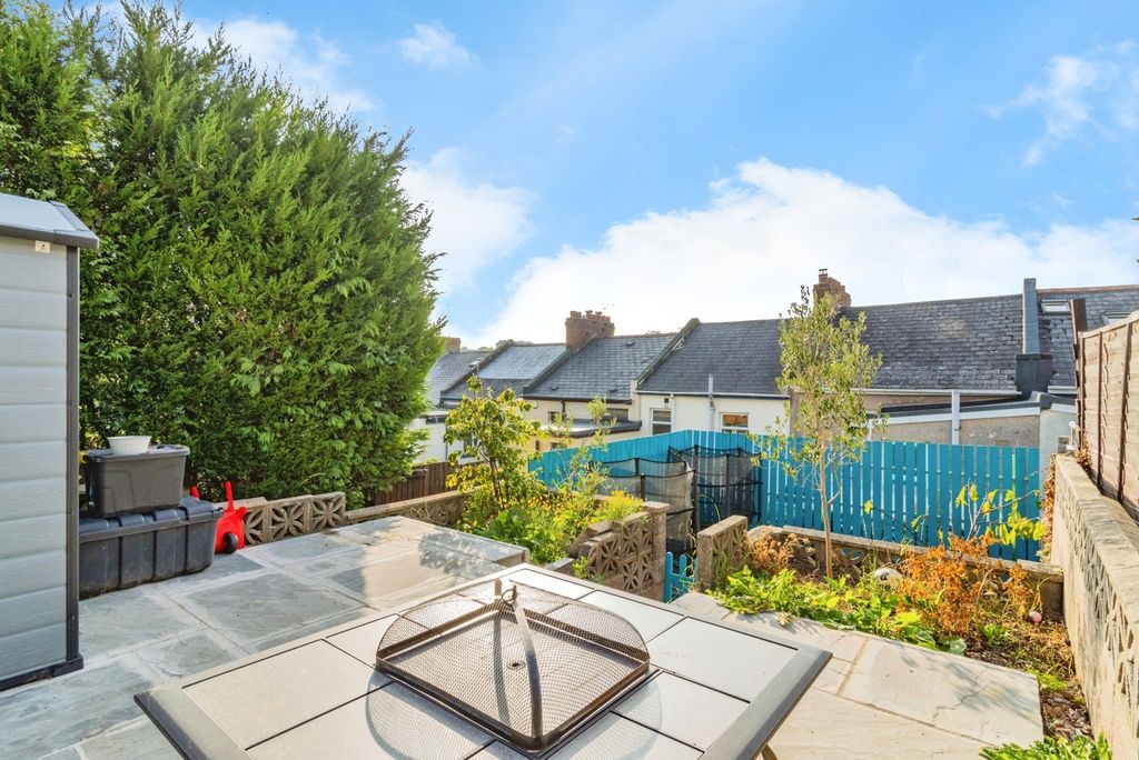 Property photo 3 of 19 Photo