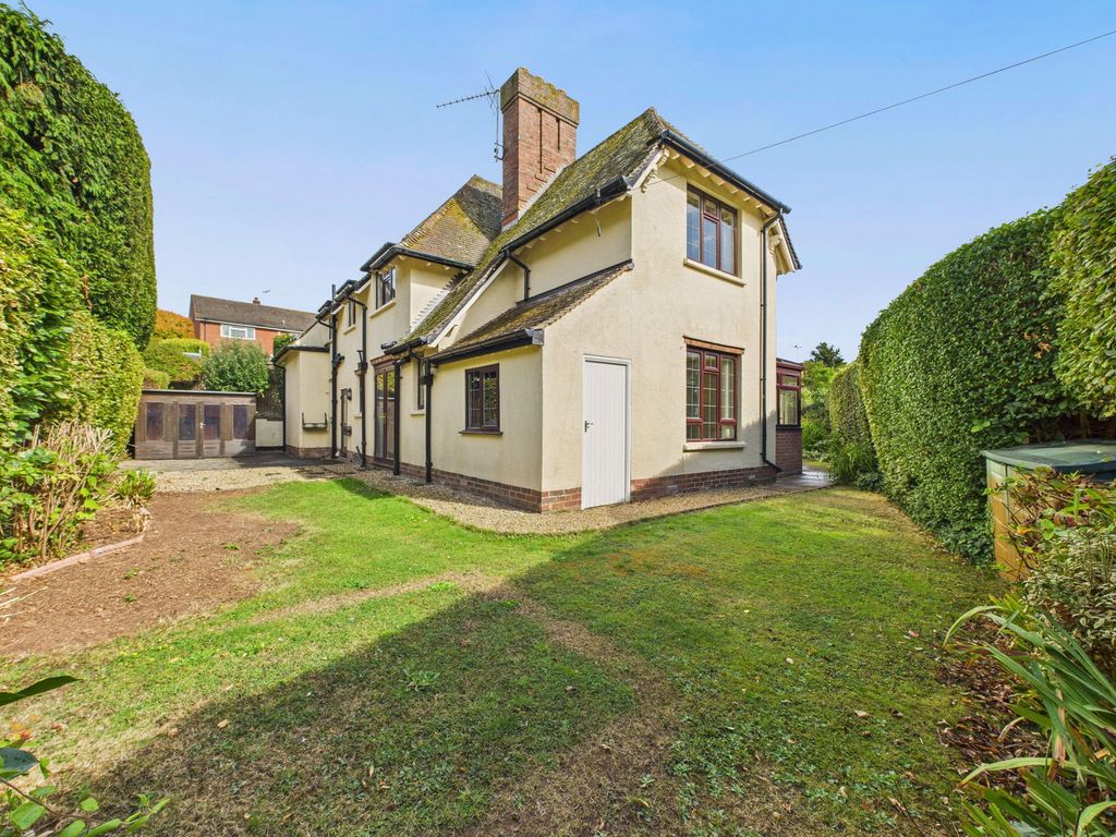 Property photo 2 of 30