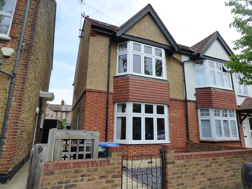 Property photo 1 of 7 Exterior