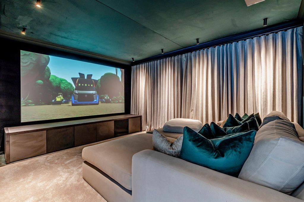 Property photo 2 of 62 8664458-Interior35-v2-800.Jpg