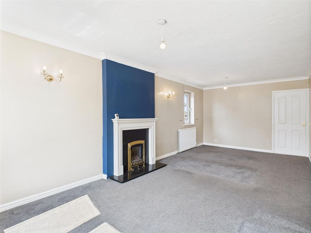 Property photo 3 of 17 Cam01931G0-Pr0297-Still018.Jpg
