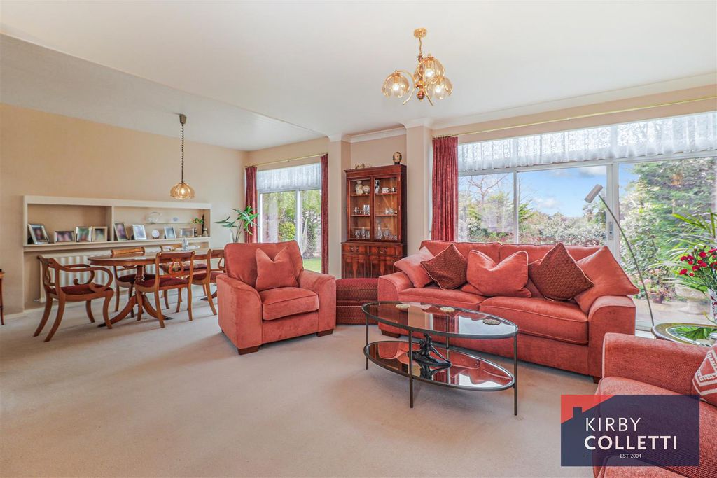 Property photo 3 of 29