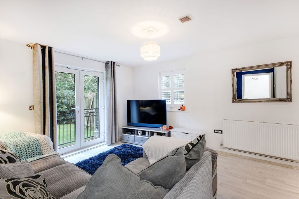 Property photo 3 of 13