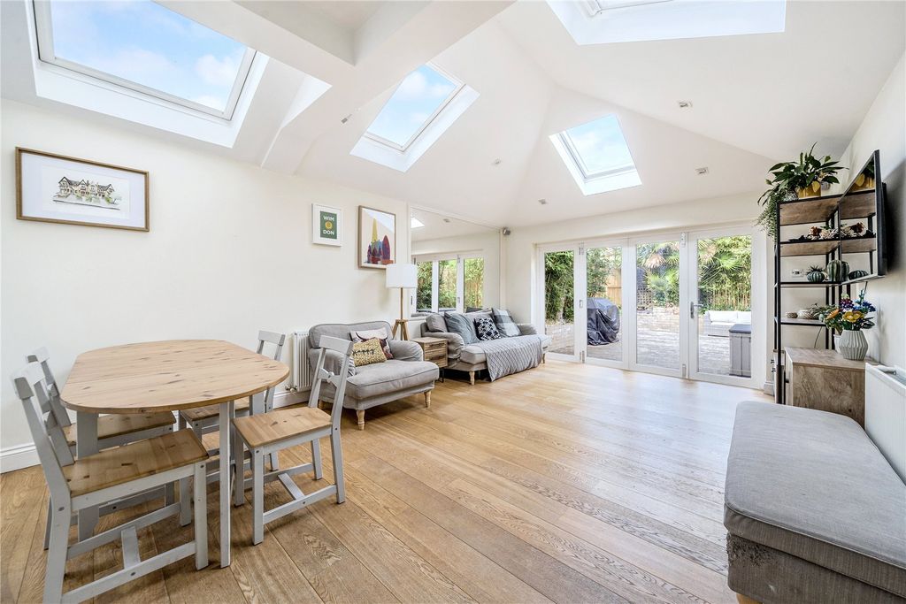 Property photo 2 of 14 Picture No. 19