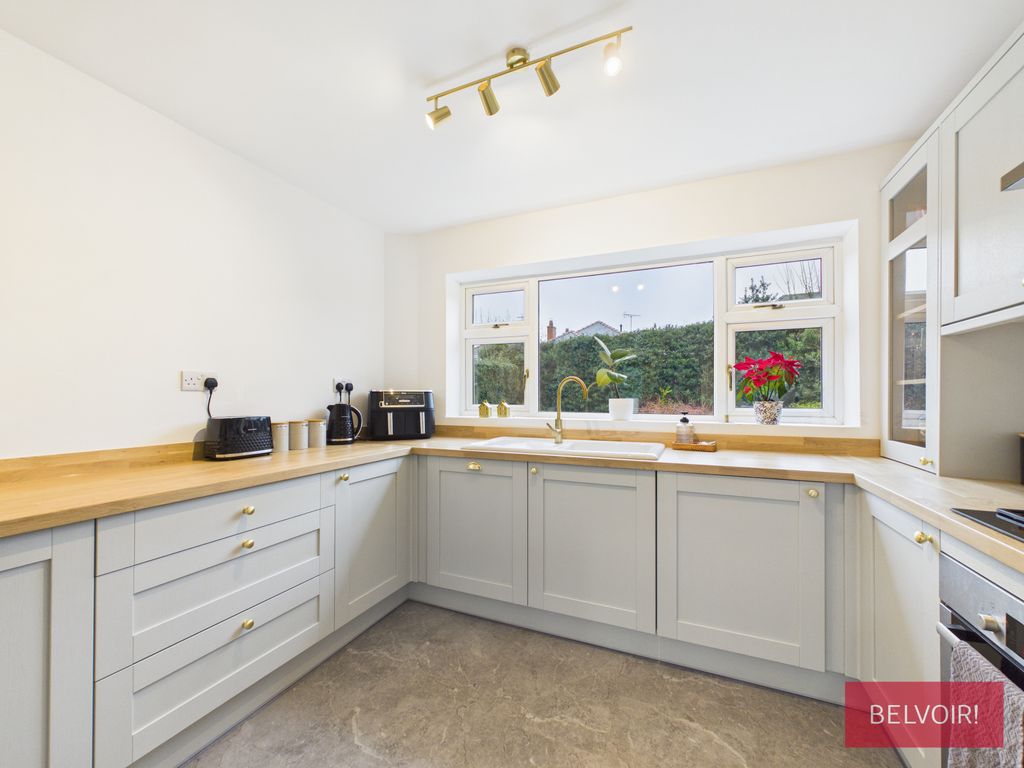 Property photo 3 of 26