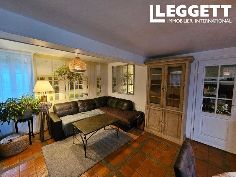 Property photo 2 of 10