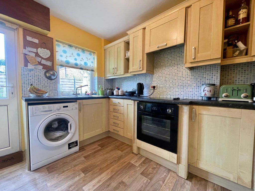 Property photo 3 of 14 Media Image 02