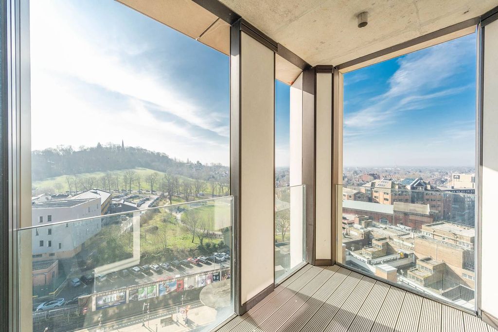 Property photo 3 of 8