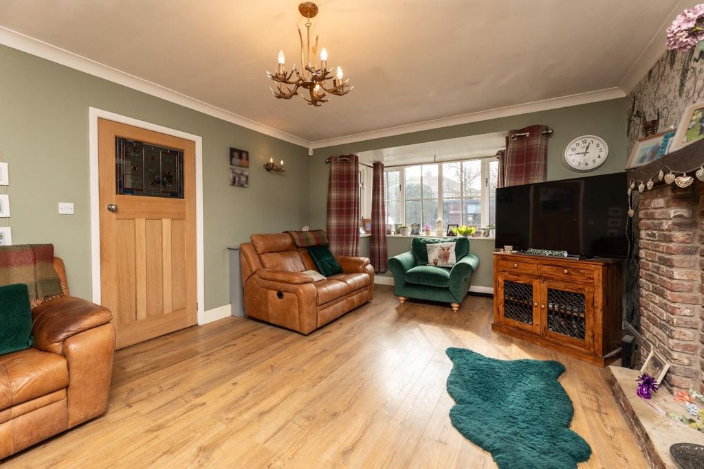 Property photo 3 of 16 5C5A1317.Jpg