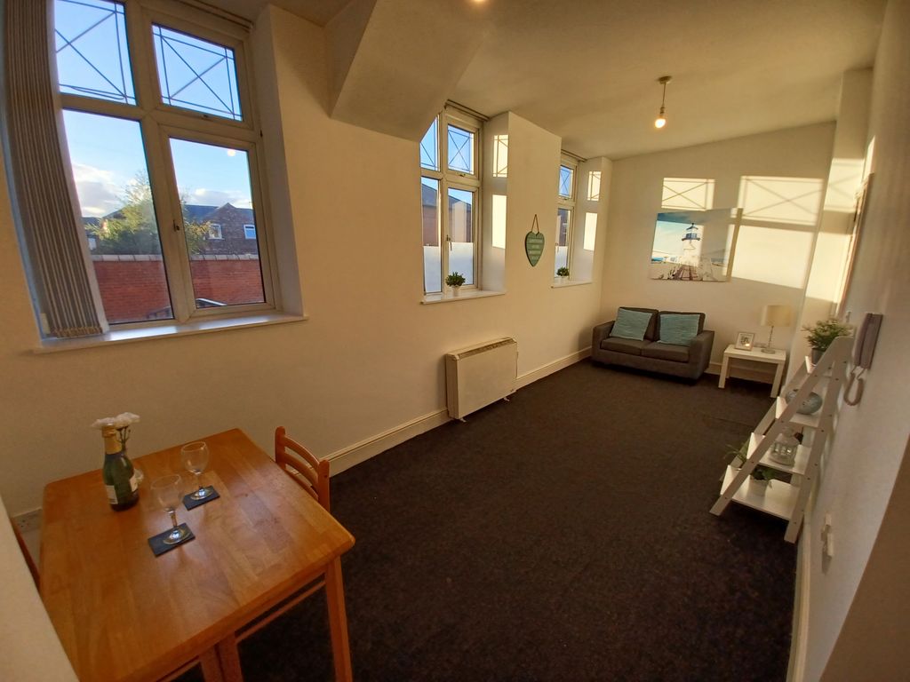 Property photo 2 of 13 Gallery