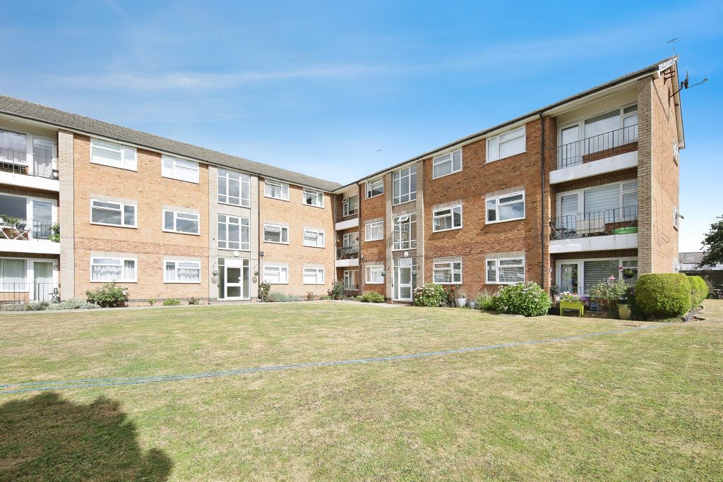 Property photo 1 of 16