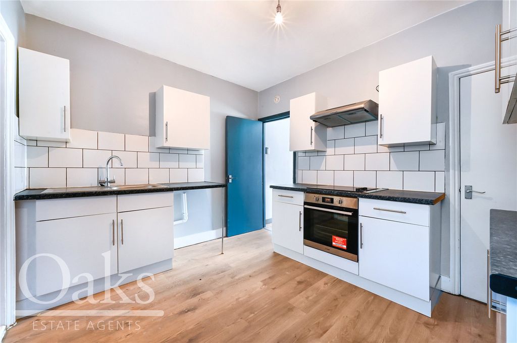 Property photo 3 of 8 Picture No. 05