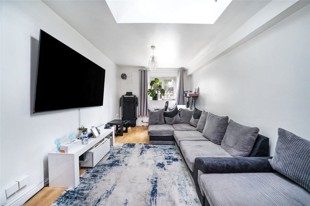 Property photo 1 of 12 Picture No. 11