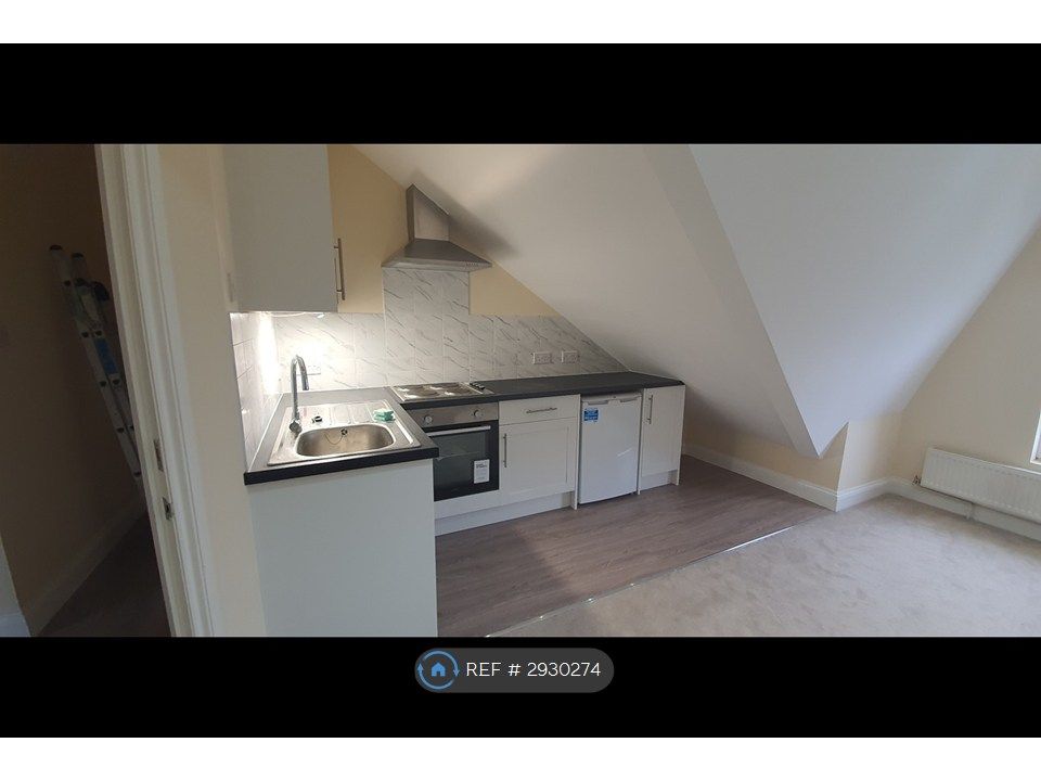 Property photo 2 of 5 Kitchen