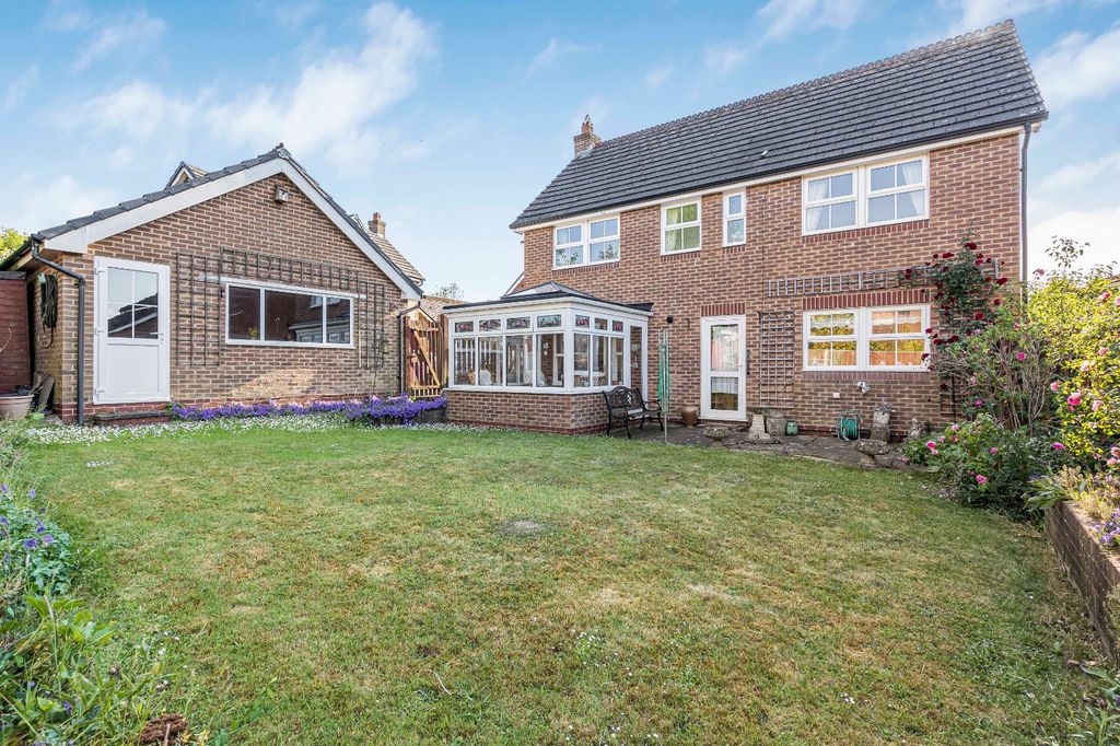 Property photo 2 of 18 Picture No. 09