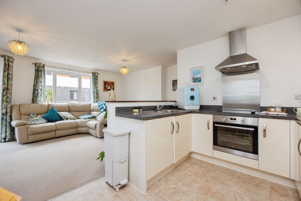 Additional image 6 of 2 bed flat for saleClock Tower Court, St. Austell PL26