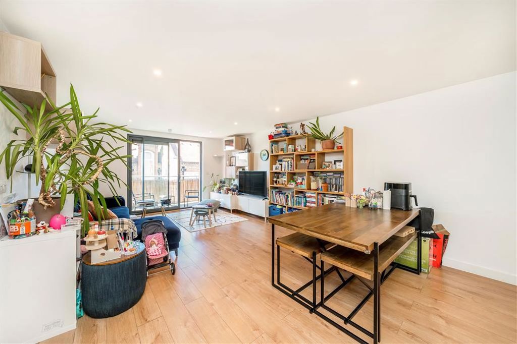 Property photo 2 of 7