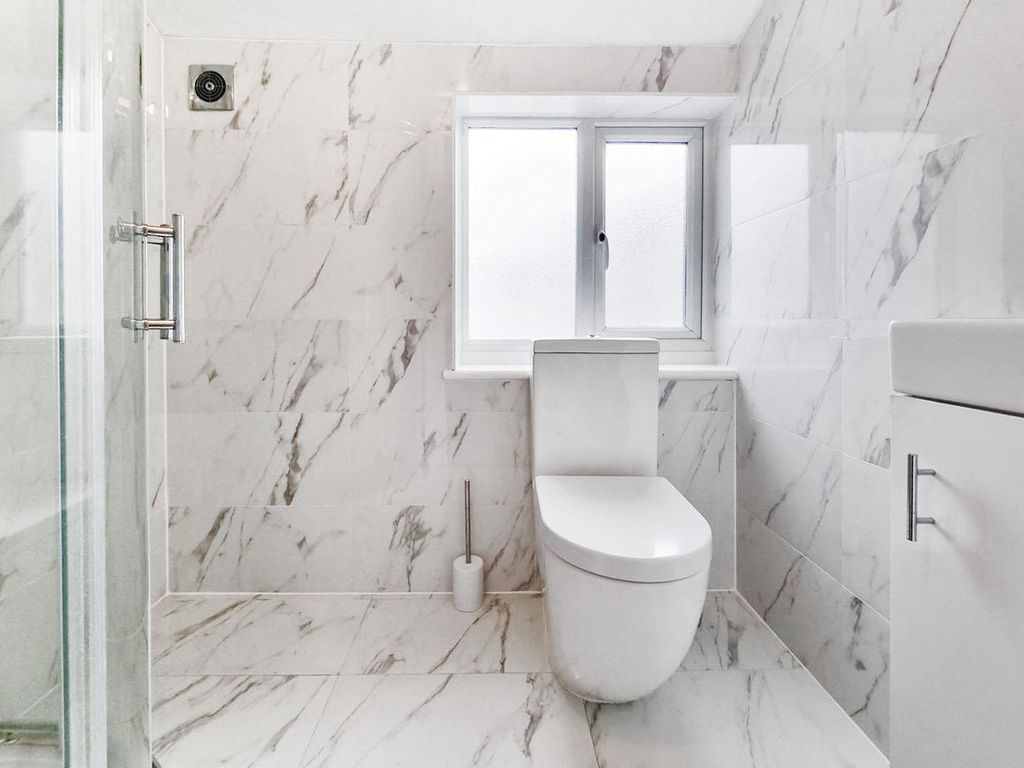 Property photo 3 of 9 Own Shower Room