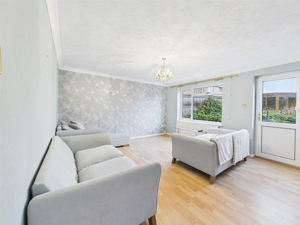 Property photo 2 of 18 Cam03975G0-Pr0145-Still026.Jpg