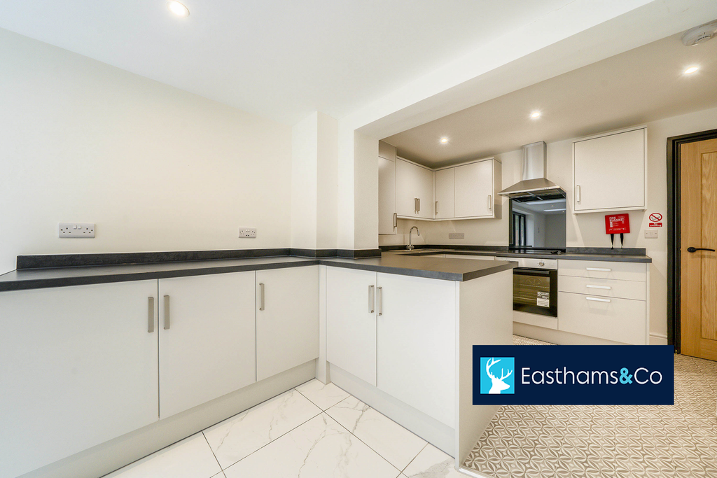 Property photo 3 of 5 Kitchen