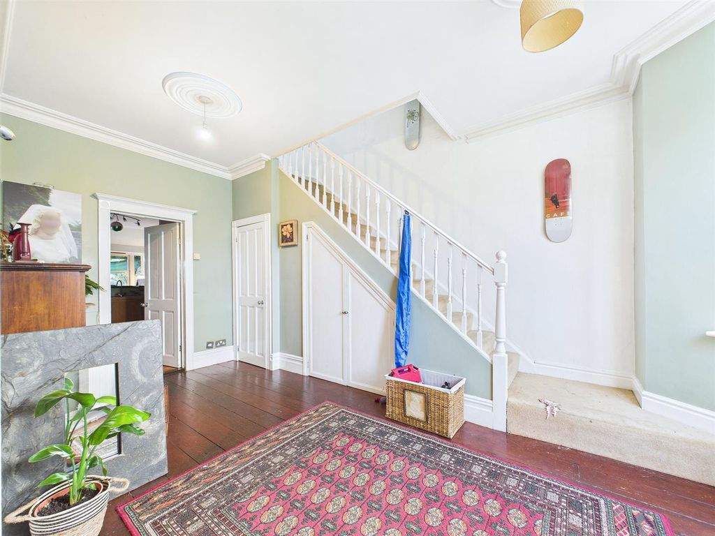 Property photo 2 of 21 2 - Semi-Detached House For Auction, Pill.Jpg