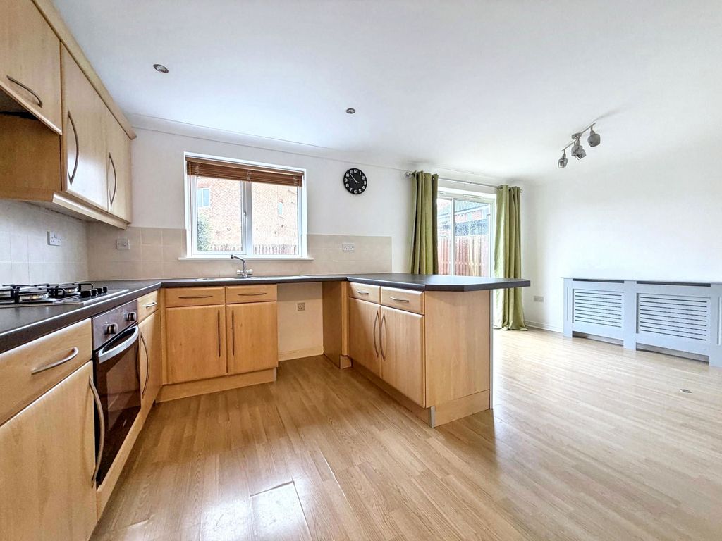 Property photo 3 of 23