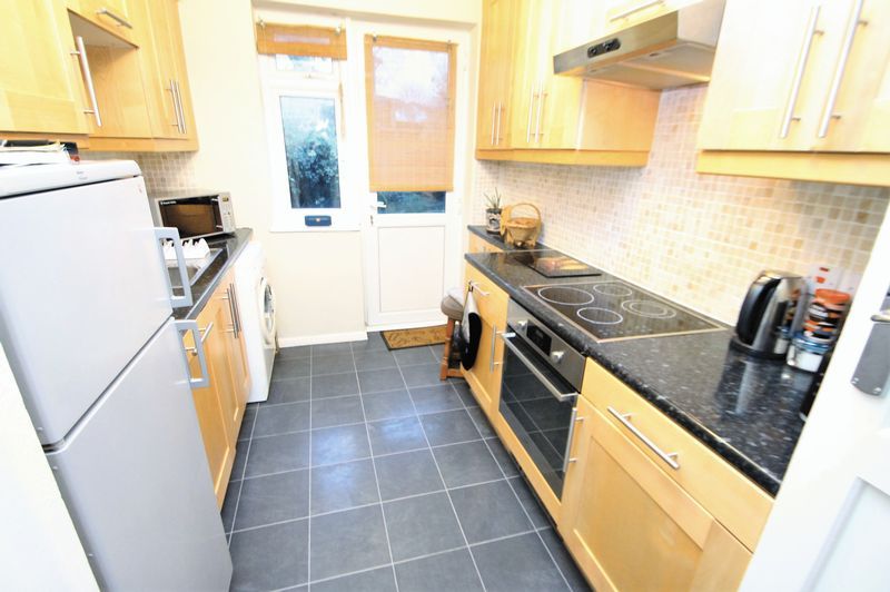 Property photo 3 of 8 Photo 5