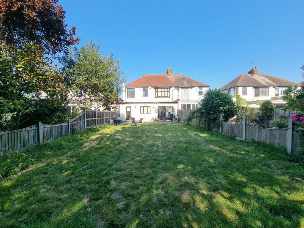 Property photo 2 of 22